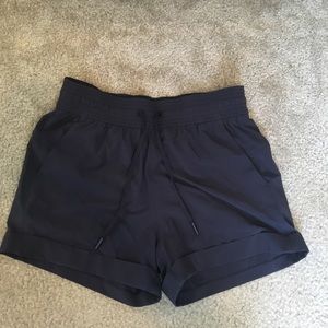 Lululemon Spring Break Away Short Black Size 4 NWT